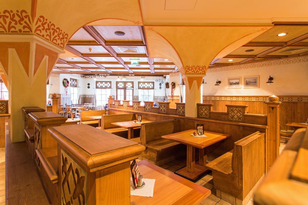 Alpenrast Tyrol Hotel *